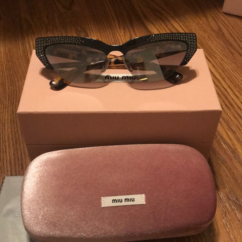 COPY - Miu miu Crystal embellished cat eye sunglasses